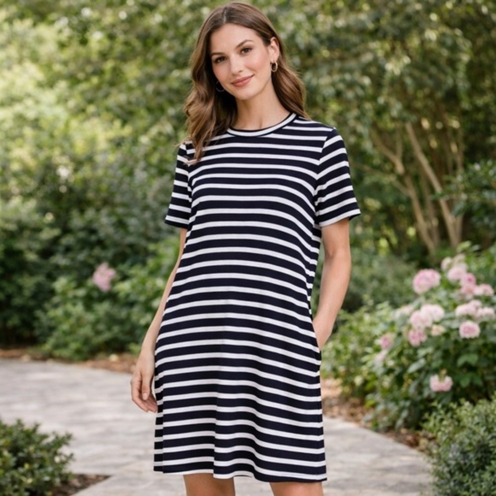 Kate Spade New York Stripe T-Shirt Dress M Navy White Cotton Short Sleeve Pocket